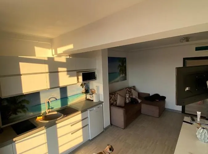 Edu アパート ナボダリ