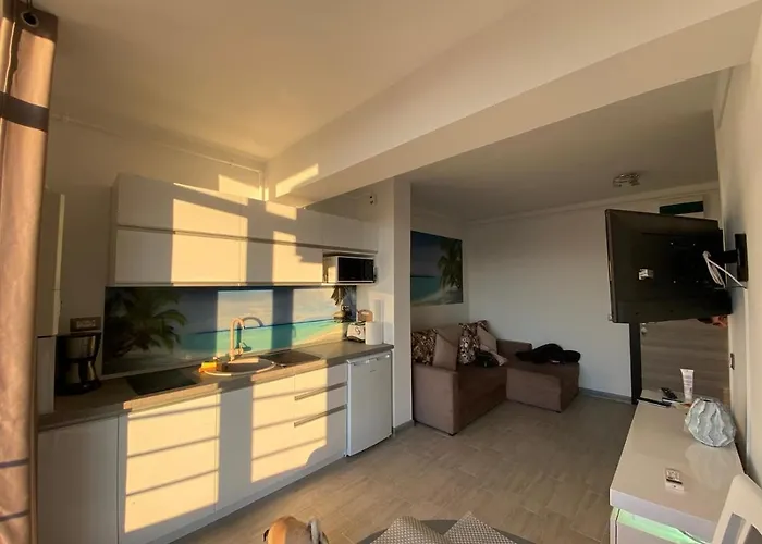 アパート Edu ナボダリ